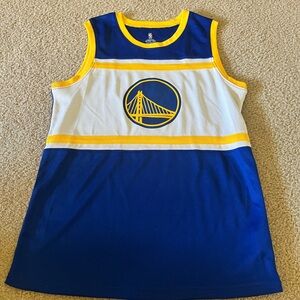 Warriors Basketball Jersey. Seth Curry. YXL.